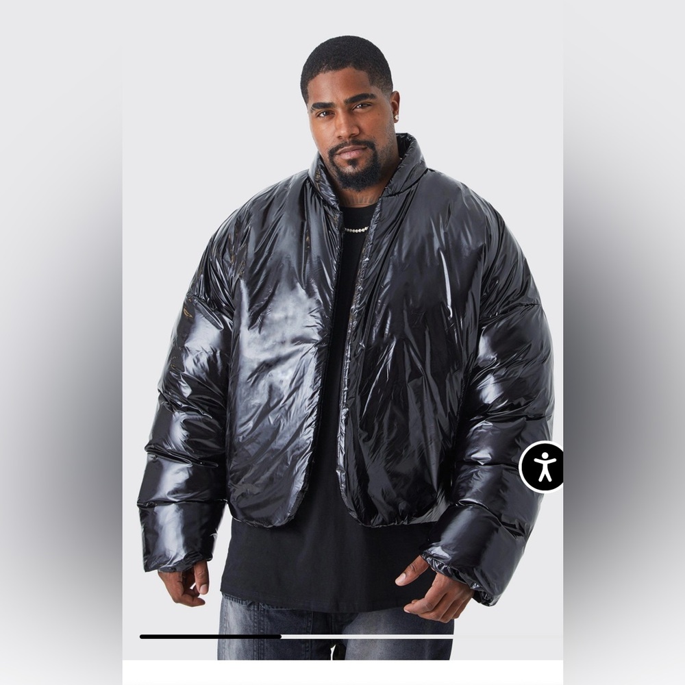 boohooMAN
Plus Boxy High Shine Volume Padded Puffer Bomber Jacket